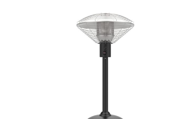 Terrassevarmer på hele 4kW med justerbar varmeeffekt. 
Hurtigkobling på slangen for enkelt å gjemme slangen igjennom parasollhullet i terrassebordet. 
Høyde: 98cm
Effekt: 4kW
Vekt 7kg
Veltesikring
Flammevakt
Piezo tenner
Leveres med slange og regulator
Hurtigkobling på slange
